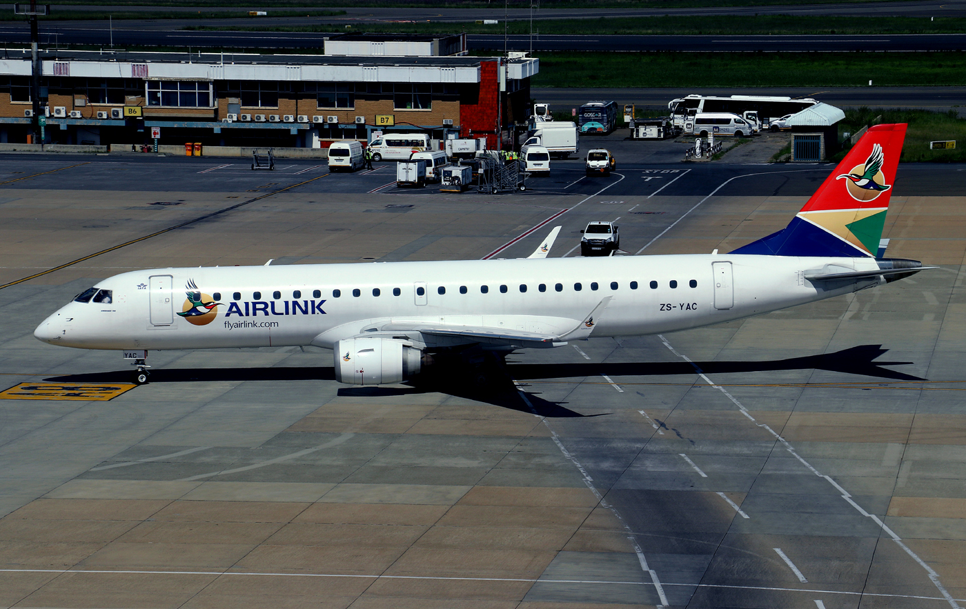 ERJ 190 ZS-YAC