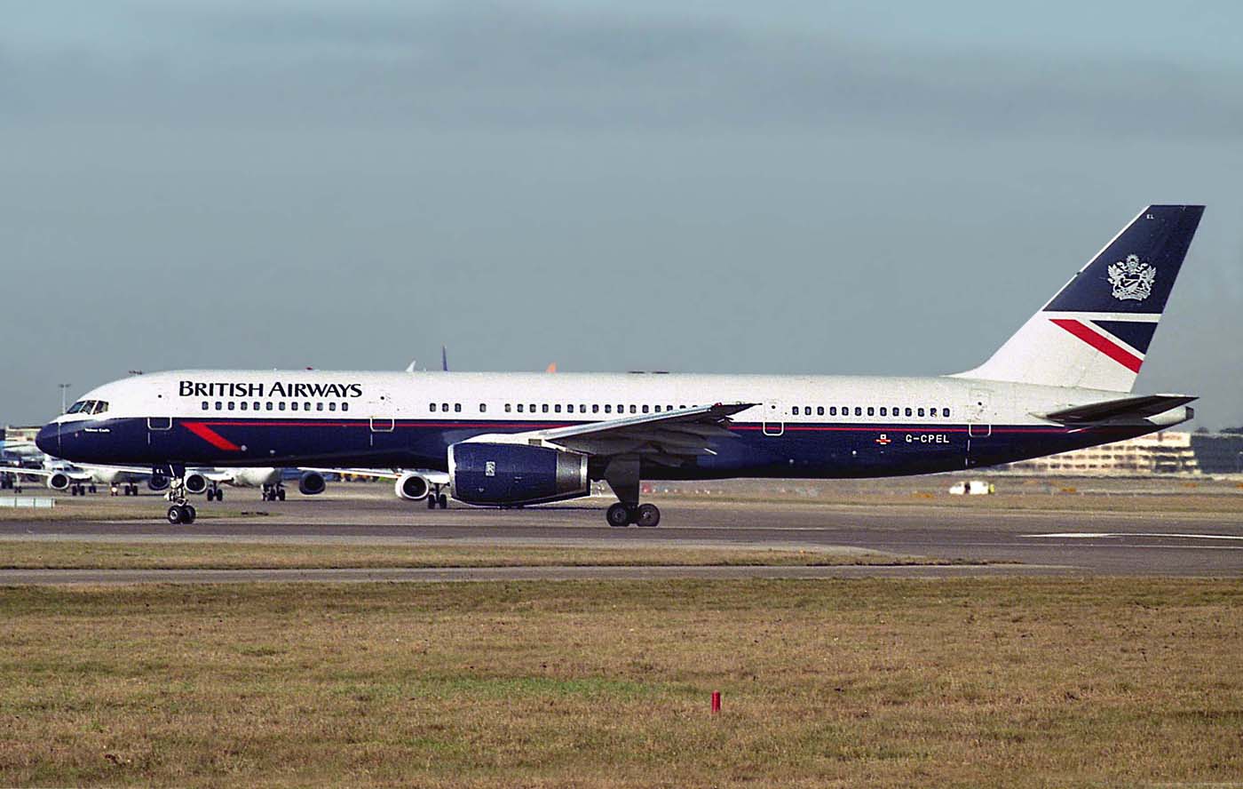 B757-236 G-CPEL