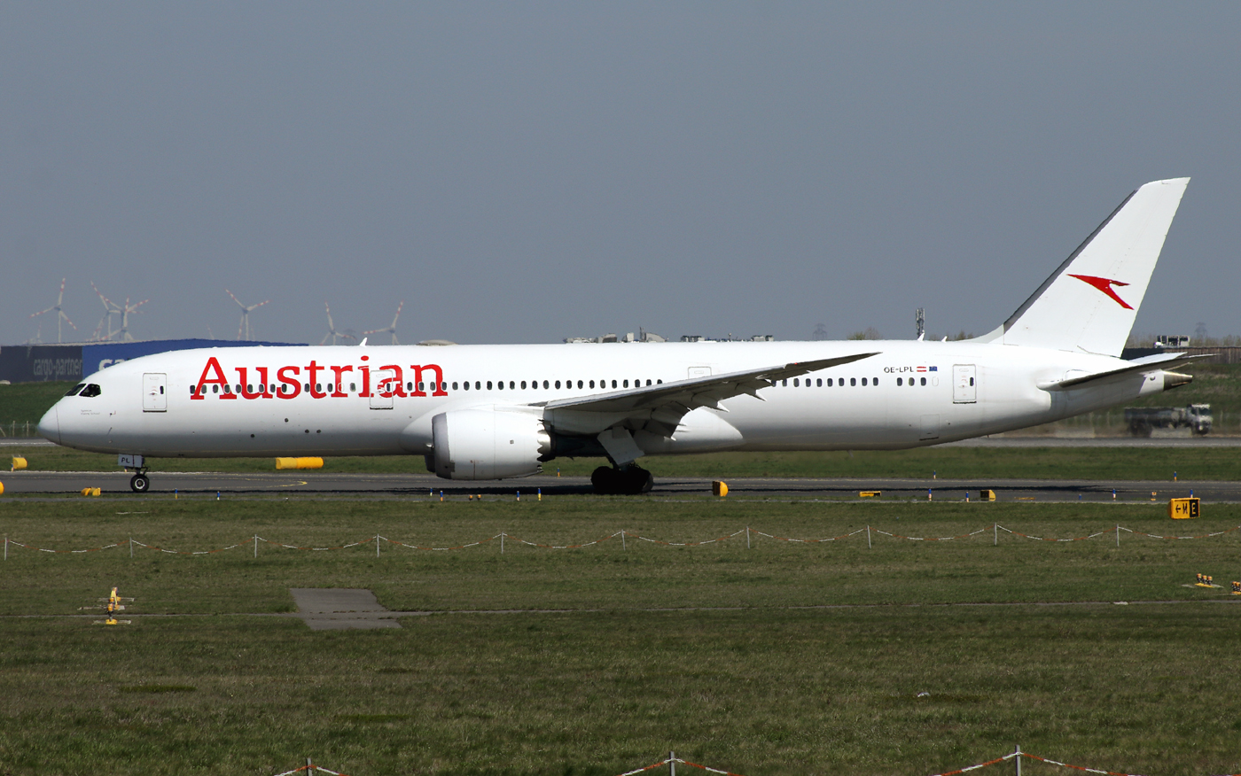Boeing 787-9 OE-LPL 