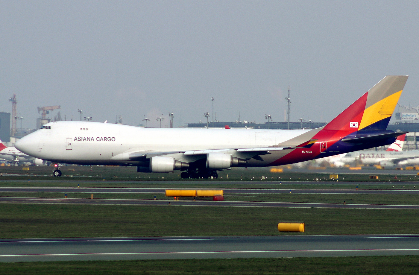 B747-400F HL-7420