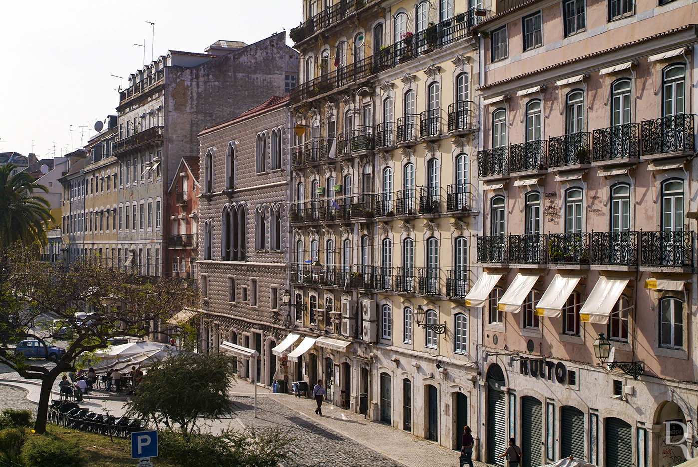 Casa dos Bicos e Casa das Varandas