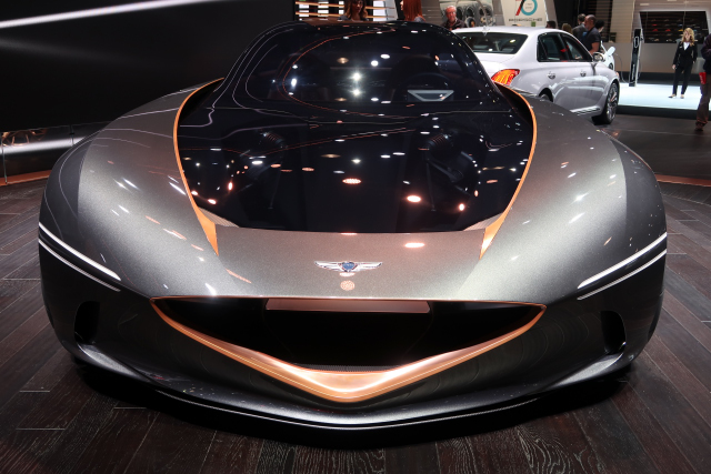 Genesis Essentia Concept electric hypercar, 2018 New York International Auto Show (0420)