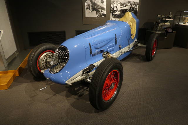 1930 Duesenberg Sprint Car. Fred Frame drove this car to a 2nd place finish in the 1931 Indianapolis 500. (4073)
