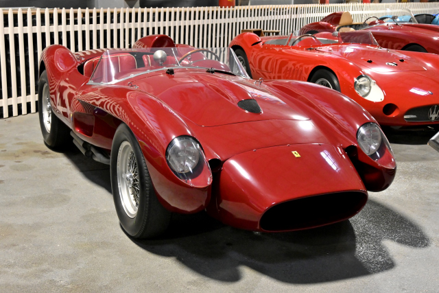 1958 Ferrari 250 Testa Rossa, one of 33 made in several versions (1957-62), 3 of which won Le Mans in 1958, 1960 & 1961. (0101)