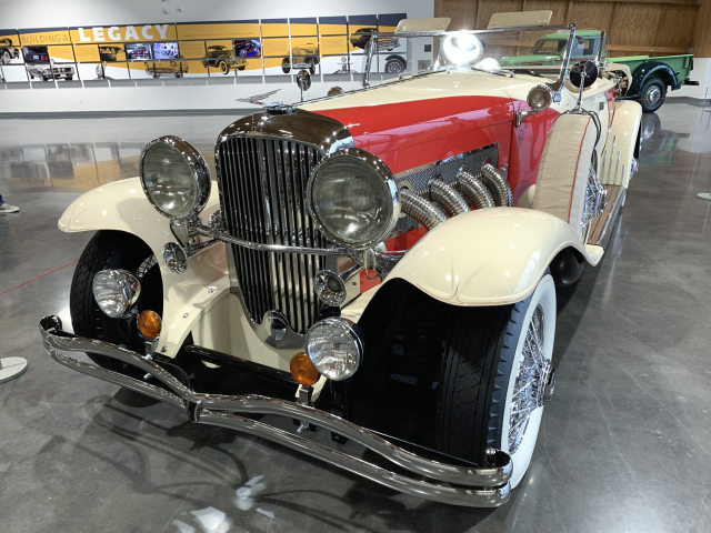 1983 Duesenberg II Touring Car, a hand-built and faithful replica of a 1930 Duesenberg Model J Dual Cowl Phaeton. (5243)