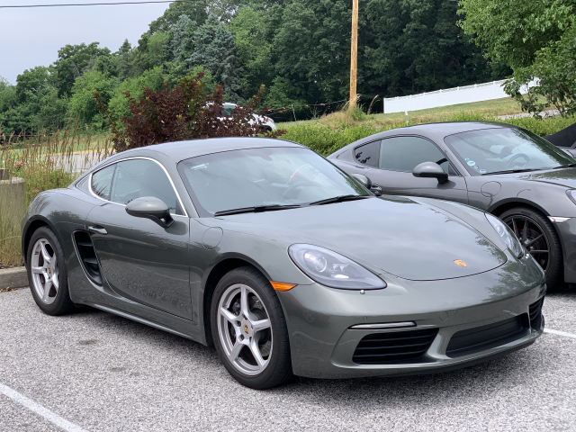 2023 Porsche 718 Cayman (982) in Aventurine Green Metallic. (2891)