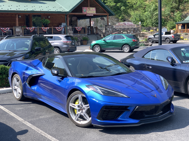 2022 Chevrolet Corvette Stingray (C8) at the Smoke Hole Caverns parking lot. (3149)
