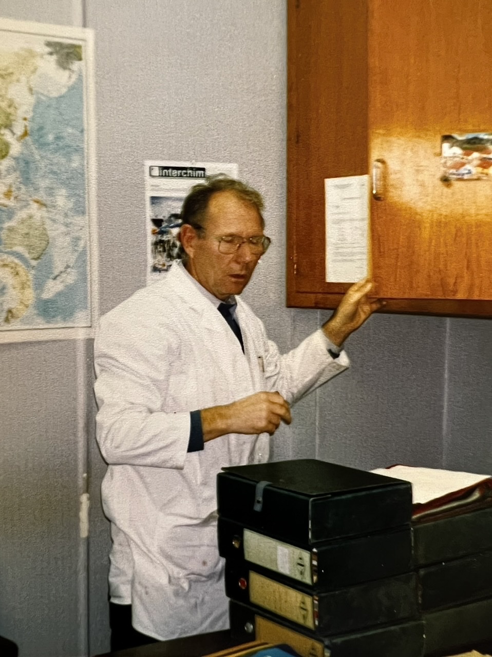 Hubert prpare son dpart  la retraite