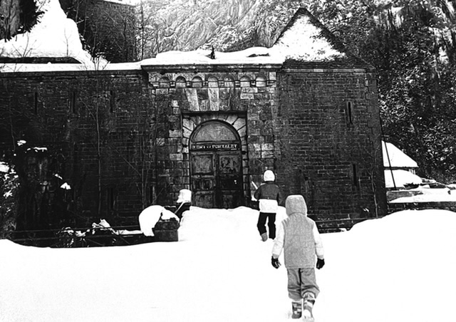 Lentre du fort du Pourtalet en 1986