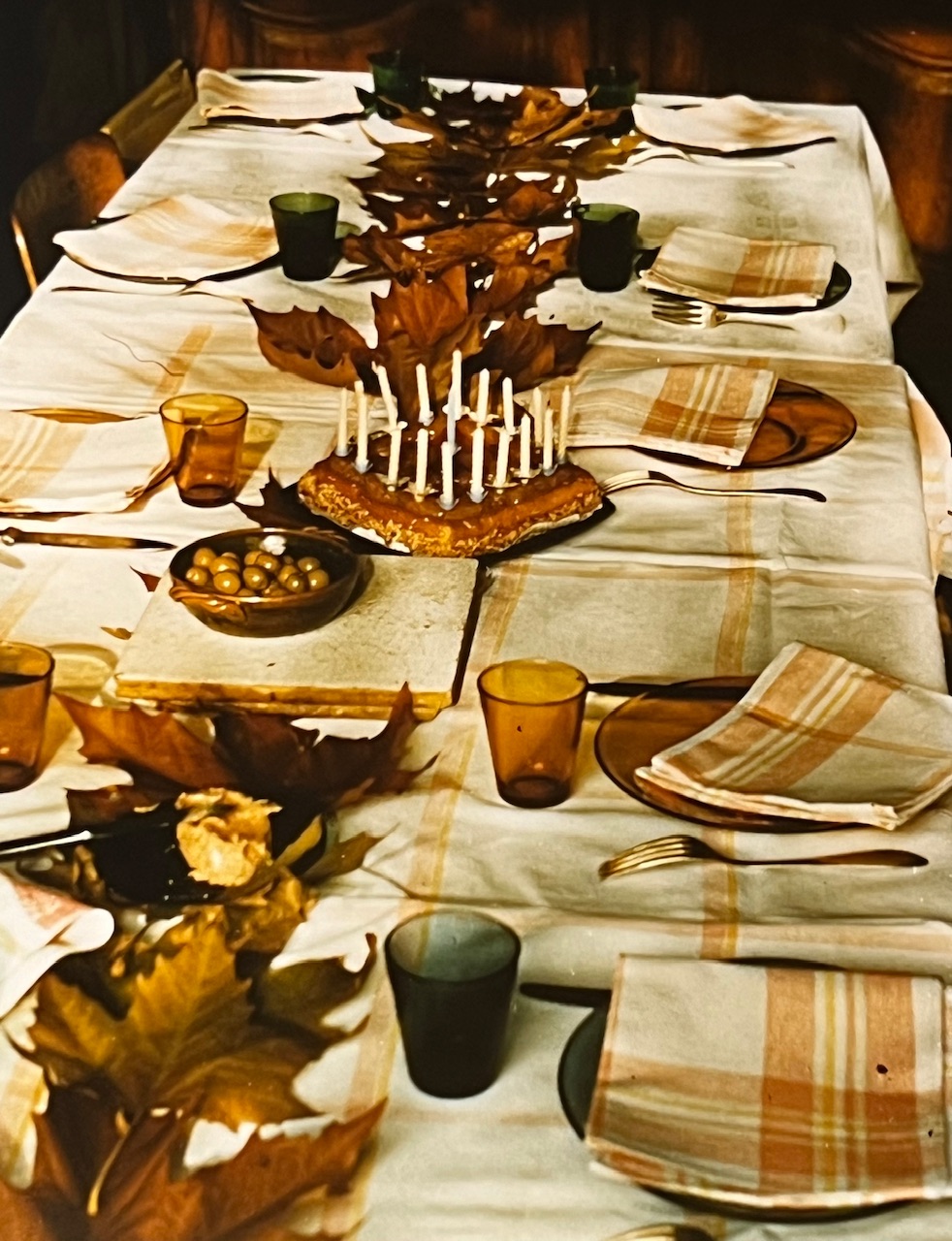 Une table accueillante du Foufouland