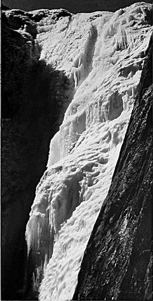 Couloir de gaube : mur de glace terminal. Rcit.