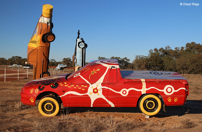 4901-utes-in-the-paddock.jpg