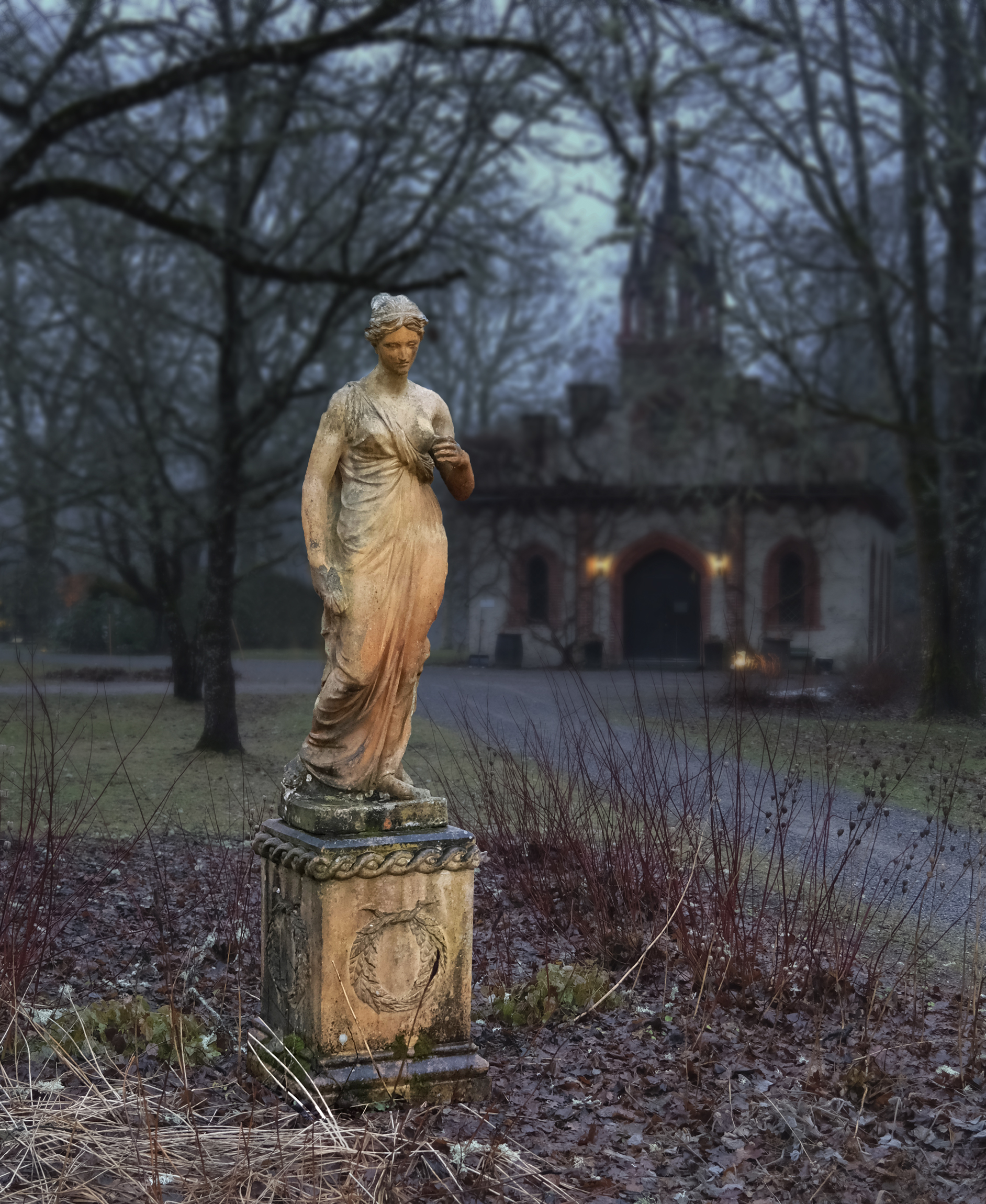 a4.pbase.com/o12/24/696224/1/175188164.A7HfPtYy.StatueFlattened2.jpg