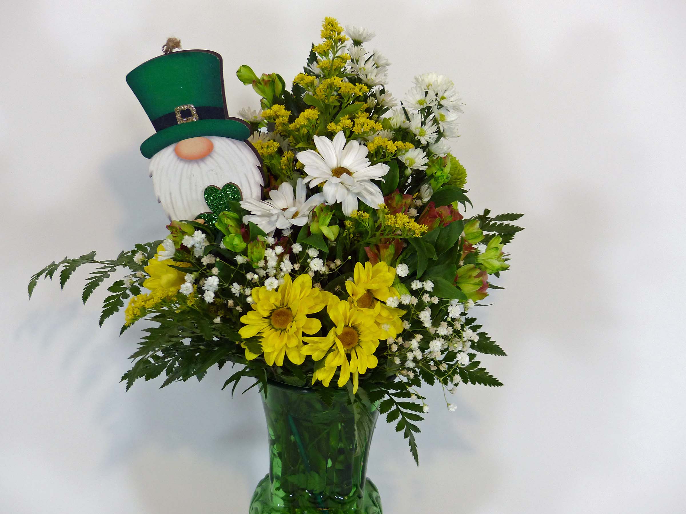 17 Mar Friday flowers on St. Pats Day