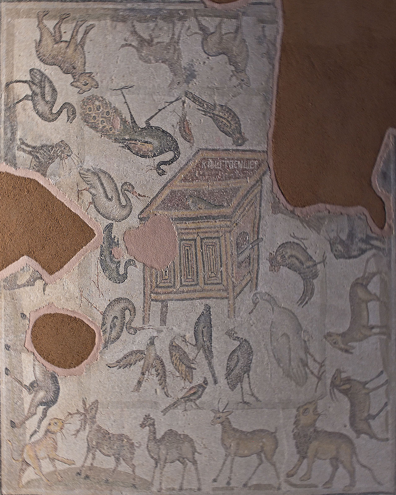 Adana Archaeological Museum Noahs Ark Mosaic 0338c.jpg