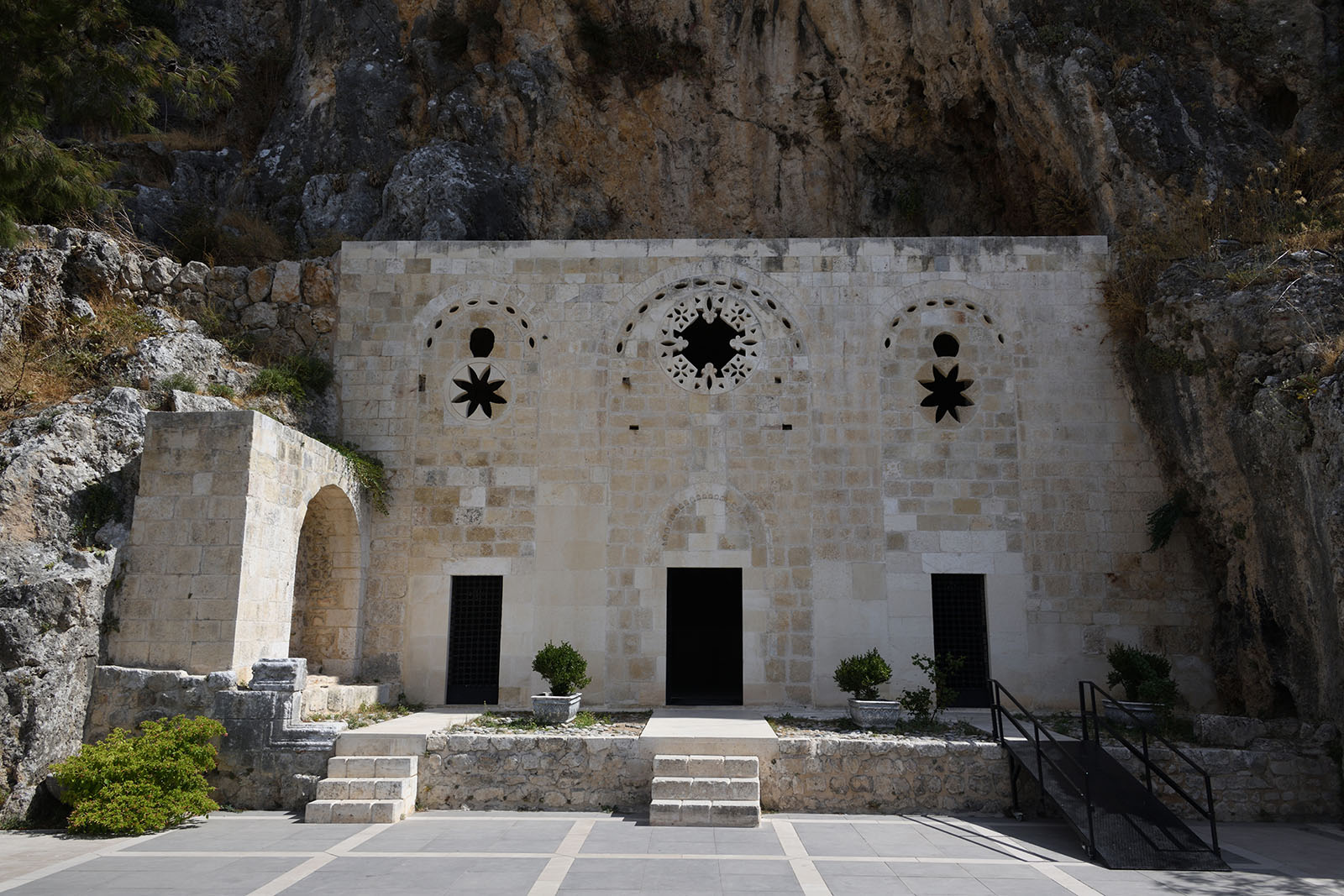 Antakya at St Peters church  sept 2019 5726.jpg