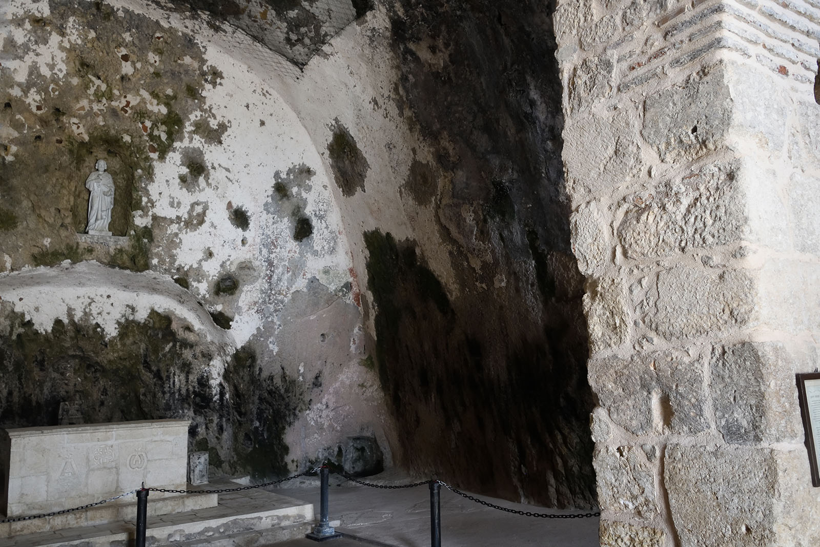 Antakya at St Peters church  sept 2019 5735.jpg