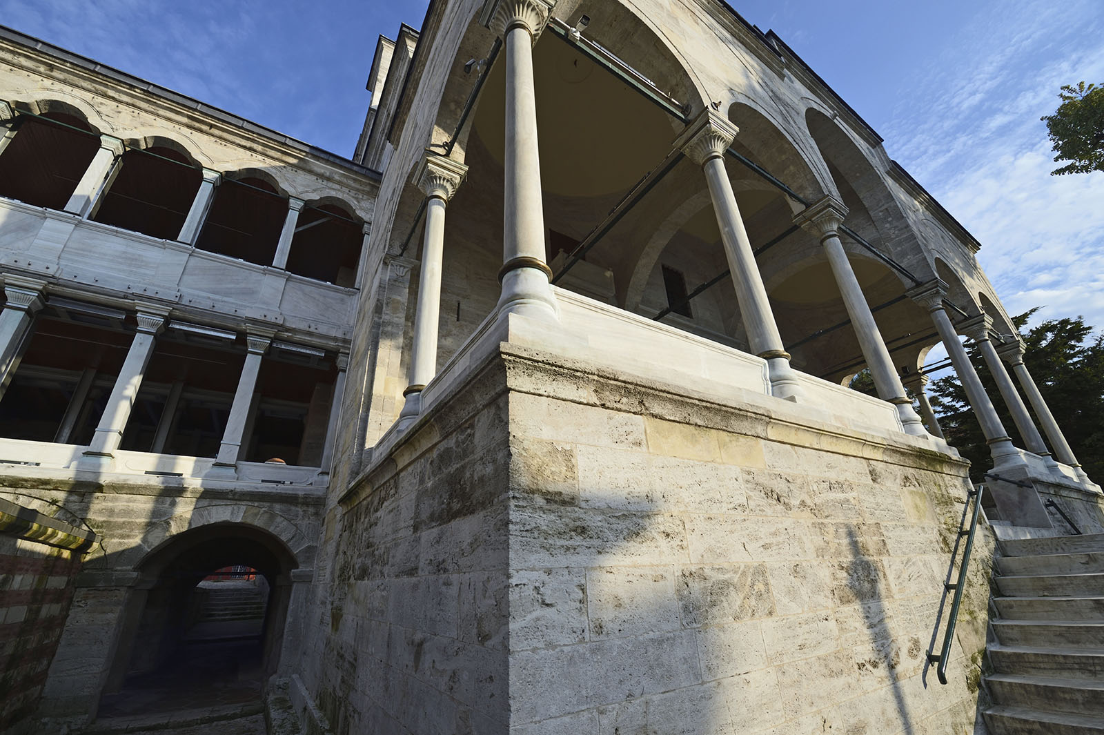 Istanbul Ayazma Mosque view of royal pavilion 0646.jpg