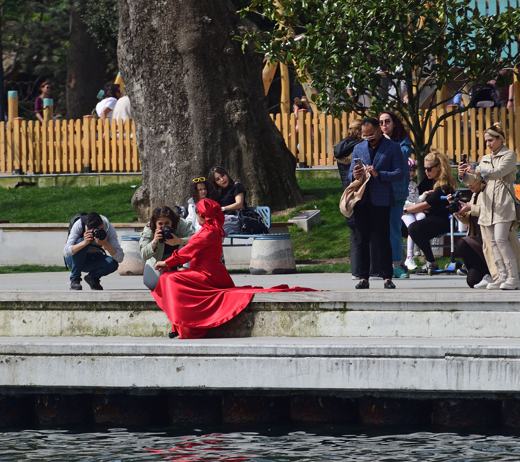 Istanbul Eminn to Sarıyer 38d Bebek Park photo session 3194crop.jpg