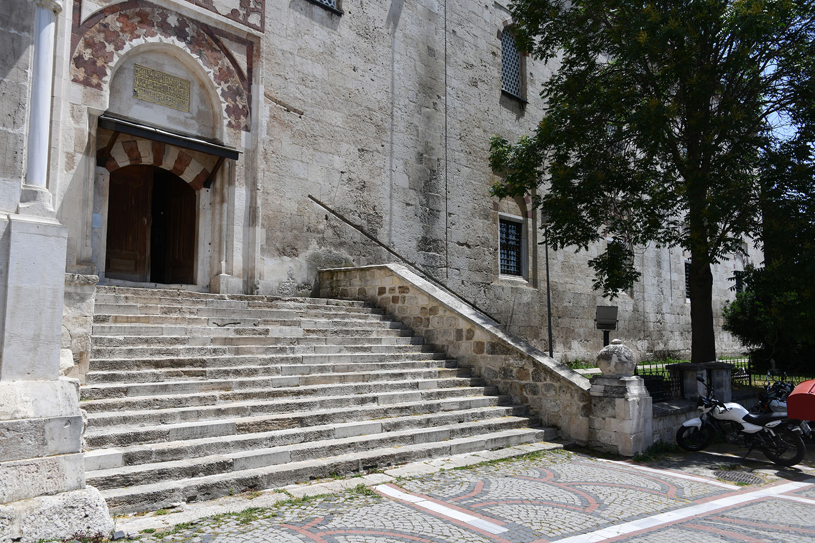 Old Mosque Exterior Entrance from SW in 2024 6013.jpg