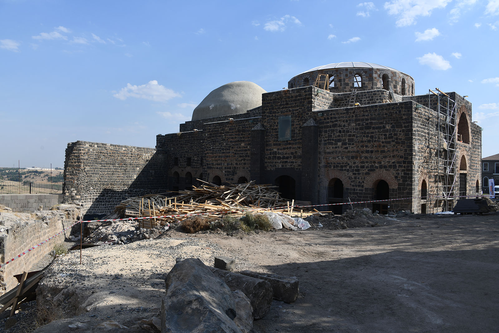 Diyarbakır İkale during restoration in 2024 6796.jpg