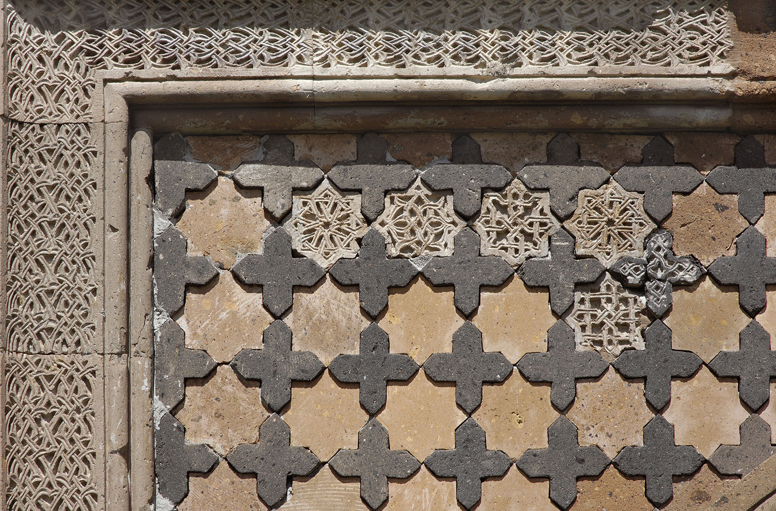 Ani Seljuk palace Exterior of gate 3507