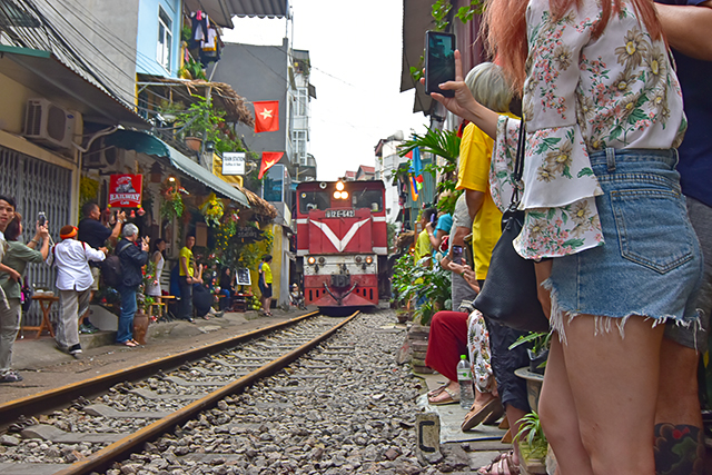 Hanois Train Street