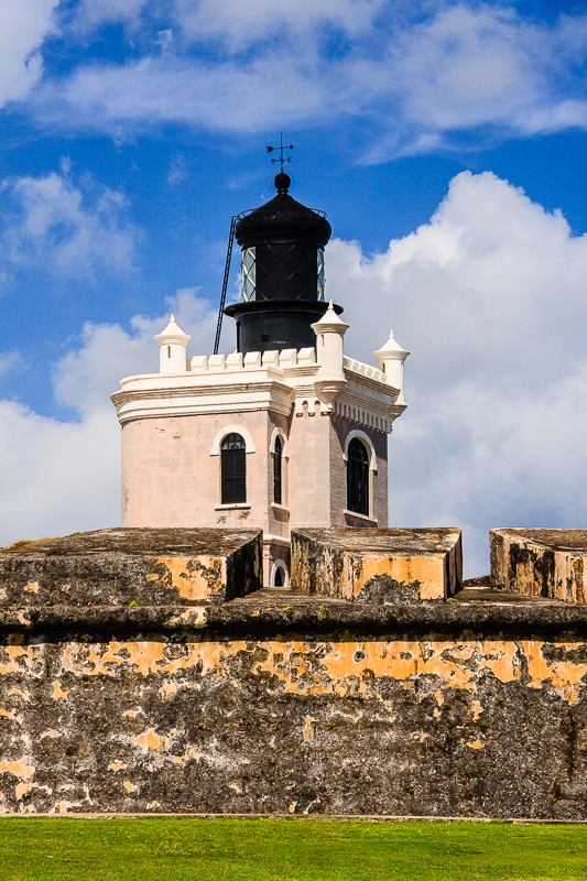 San Felipe del Morro, 'El Morro' Fort - Lighthouse