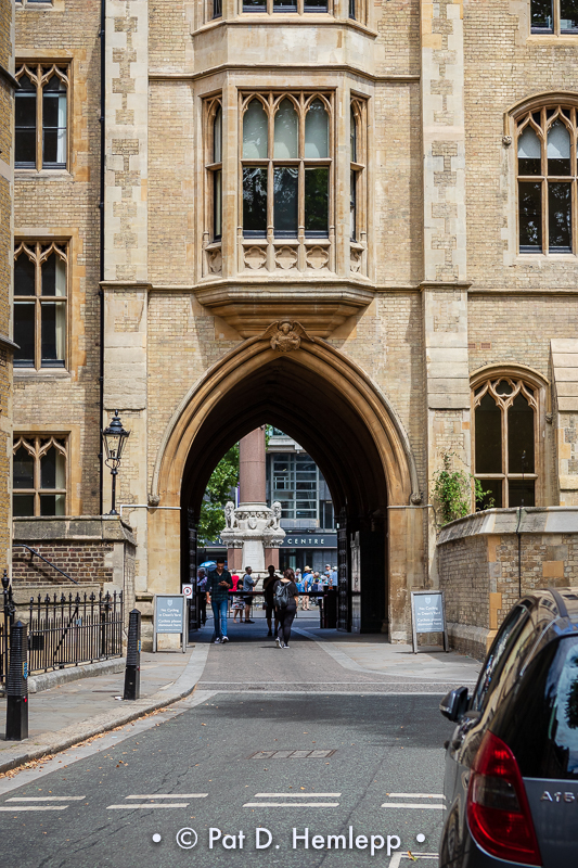 Arched passage