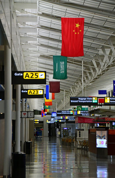 Quiet terminal, Dulles International, nr. Washington, DC - Moroc 1436