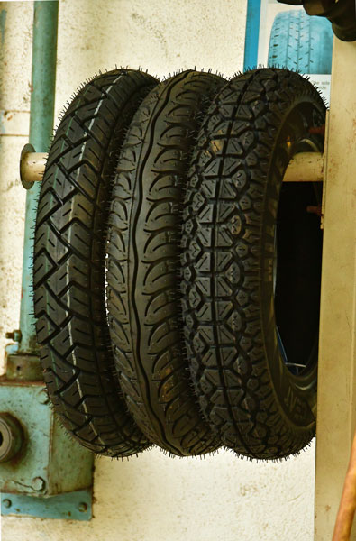 Motorcycle tires for sale - India 1 8318