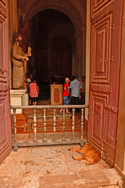 Basilica of Bom Jesus - India 1 8485