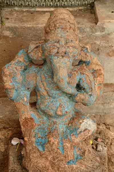 Worn Ganesh - India-1-9781