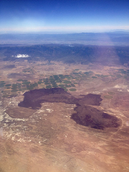 Leaving Utah - Lava flow from the air - Utah15 i6298
