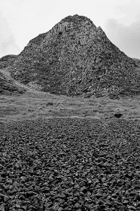 06 13 Basalt scree at Giant's Causeway 5099-2bw