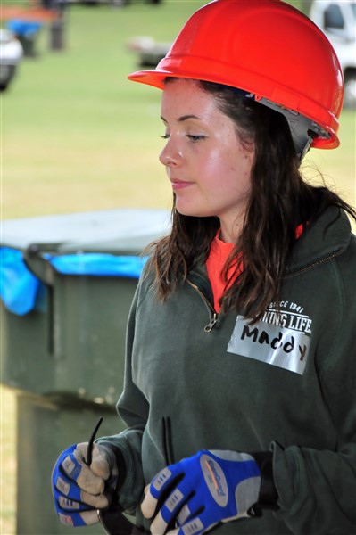 Student volunteer HH16 6917