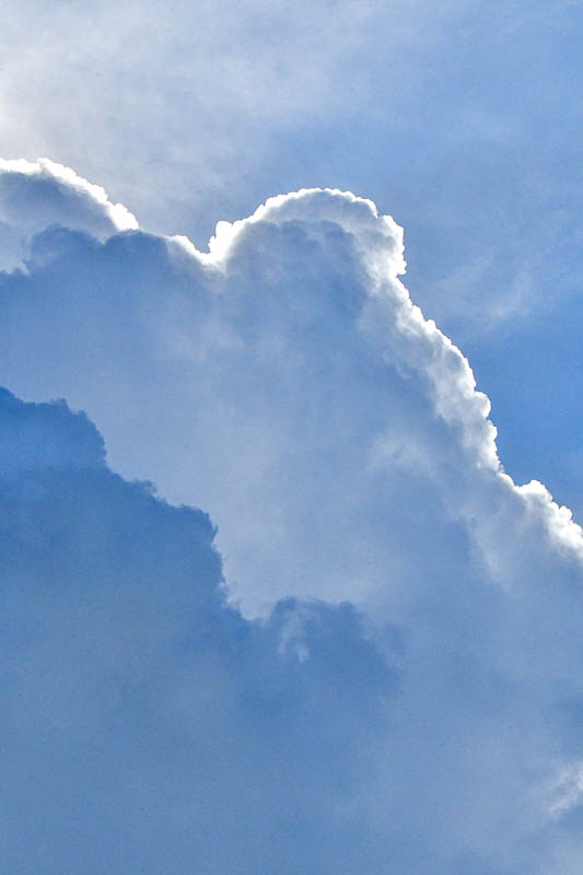 08 25 Tropical clouds over Sabah 4113