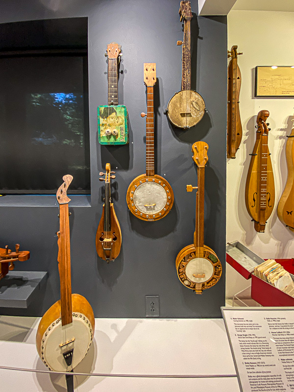 07 01 Campbell museum i1530
