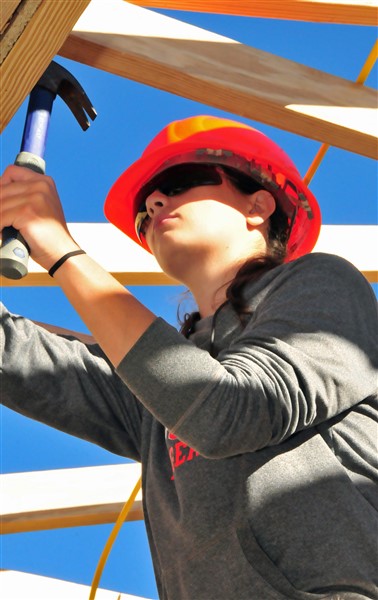 Student volunteer HH16 7203
