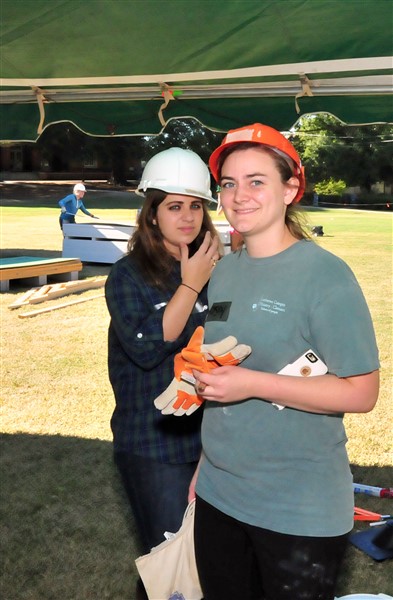 Student volunteers HH16 7216