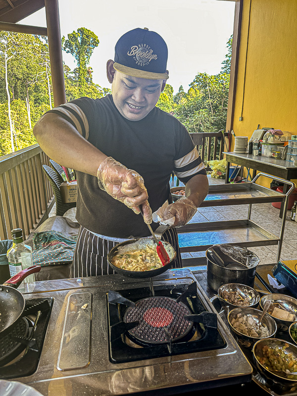 08 25 Breakfast chef going at it! i0396