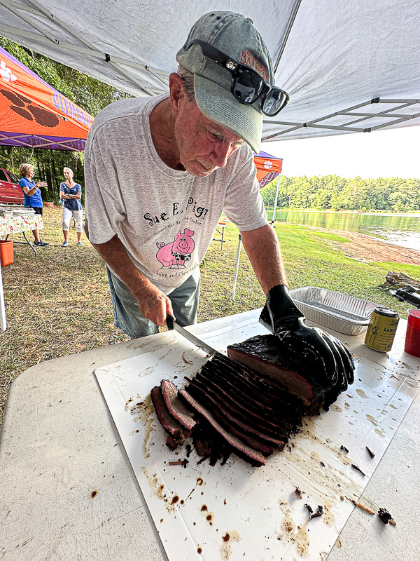 2024 07 06 Steve carving his brisket i6801