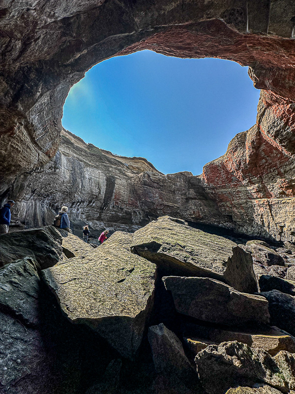 2024 07 27 Inside the Devil's Punchbowl at low tide i9037