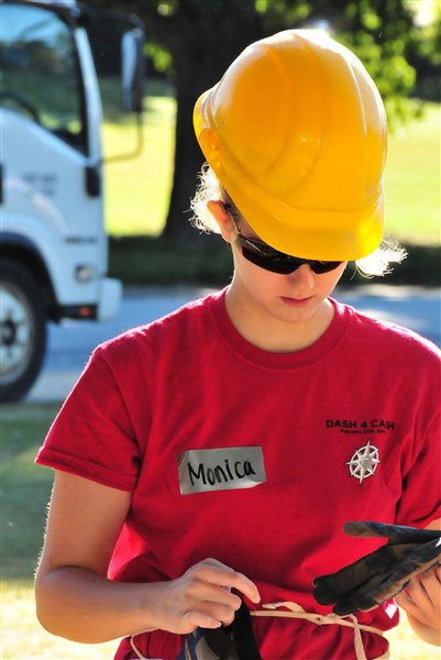 Student volunteer HH16 7343