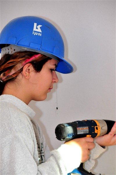 Student volunteer HH16 7369