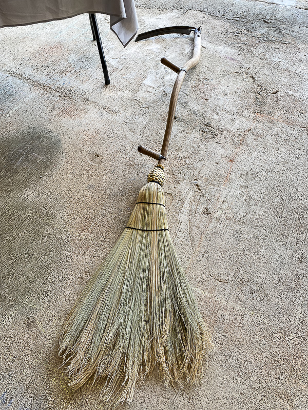 07 01 Broom making i1561