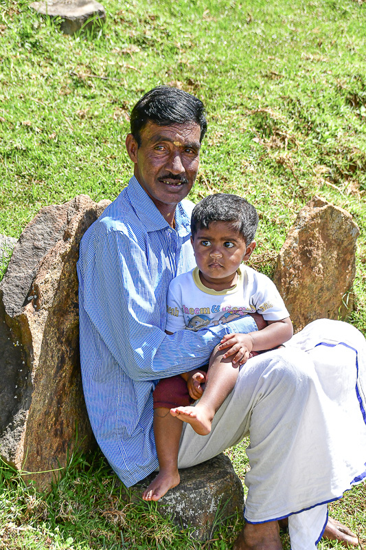 09 05 A member, and son, of the Toda Tribe of Nilgiris India-2-2599
