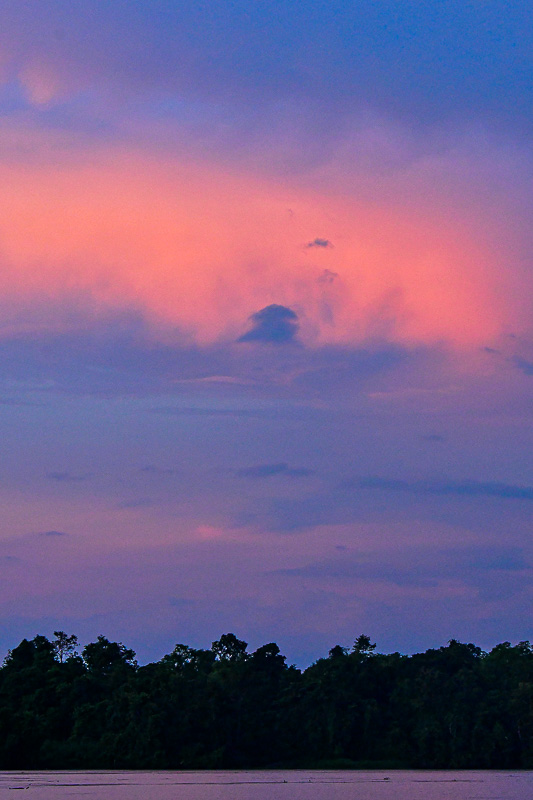 08 26 Rapid onset of evening in the tropics 4851