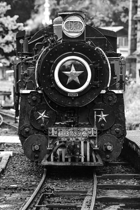 2017 09 05 Steam engine coming our way India-2-2847-2