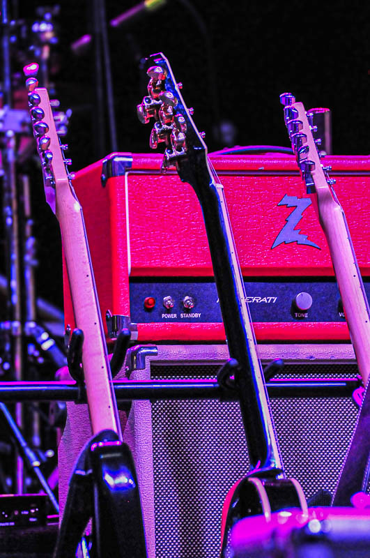 2014 08 23 Three guitars 9916